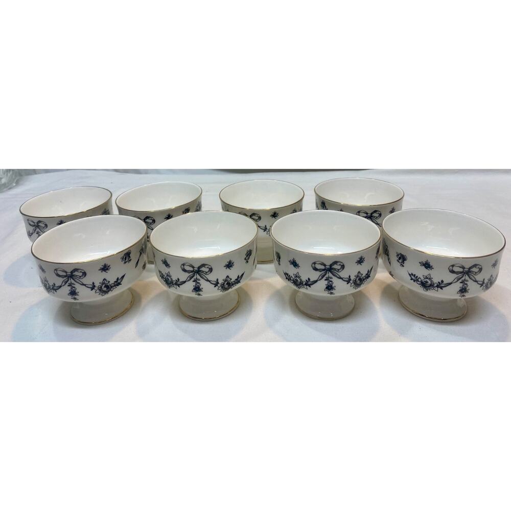 Vtg Royal Victoria Bone China Footed Dessert Bowl Sherbets England Roses Bows